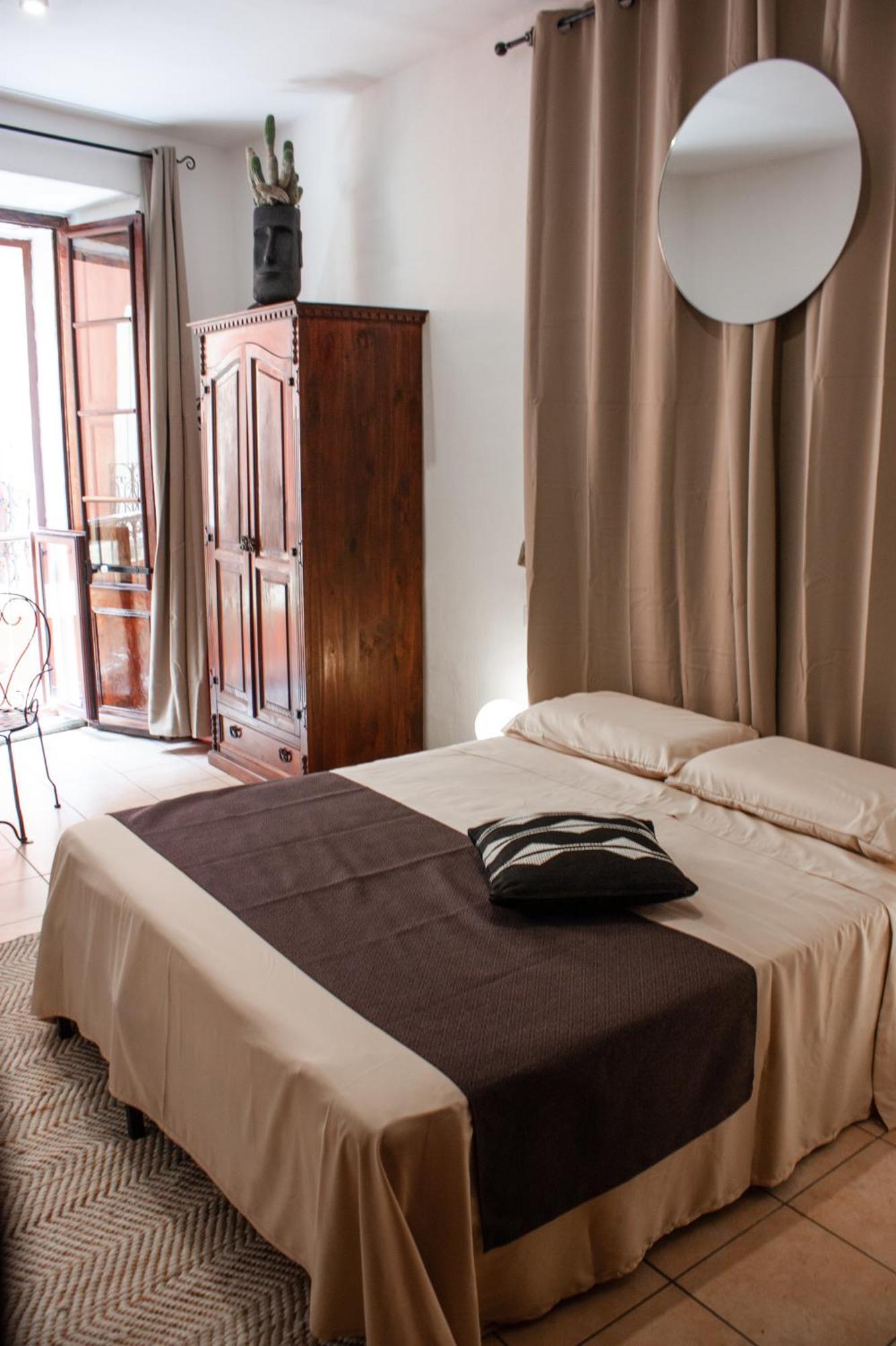 Castello'S Rooms Cagliari Exterior photo