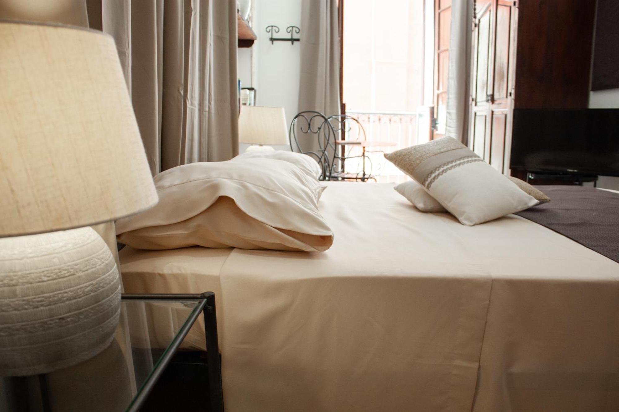 Castello'S Rooms Cagliari Exterior photo